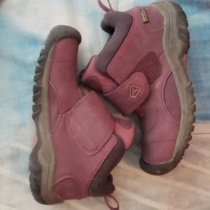 Girls Keen Kootenay II